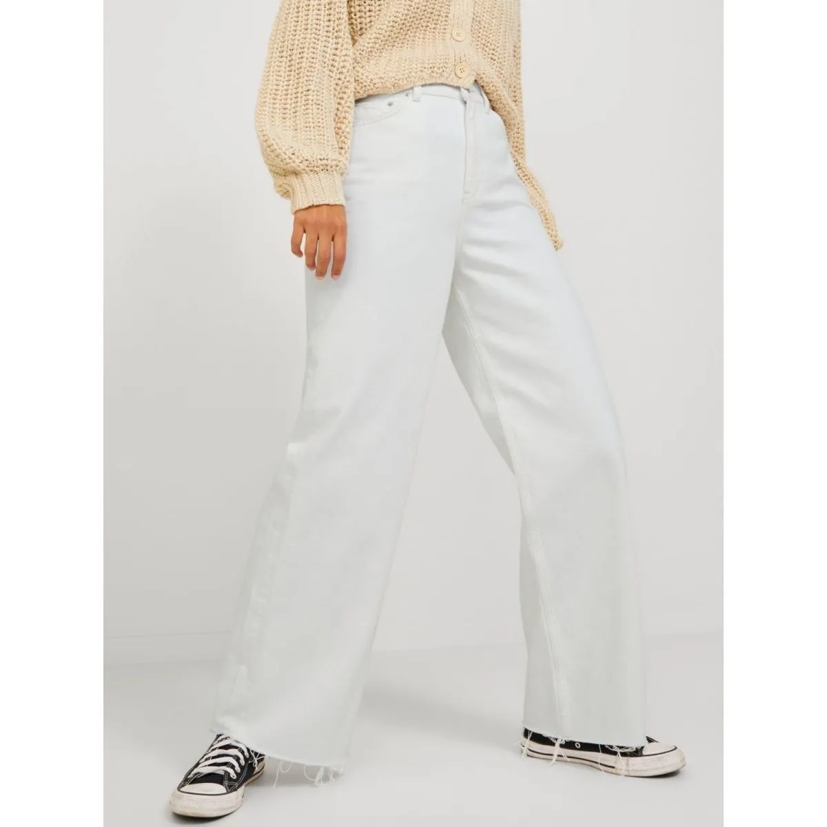 12226172 JXTOKIOWHITE DENIM