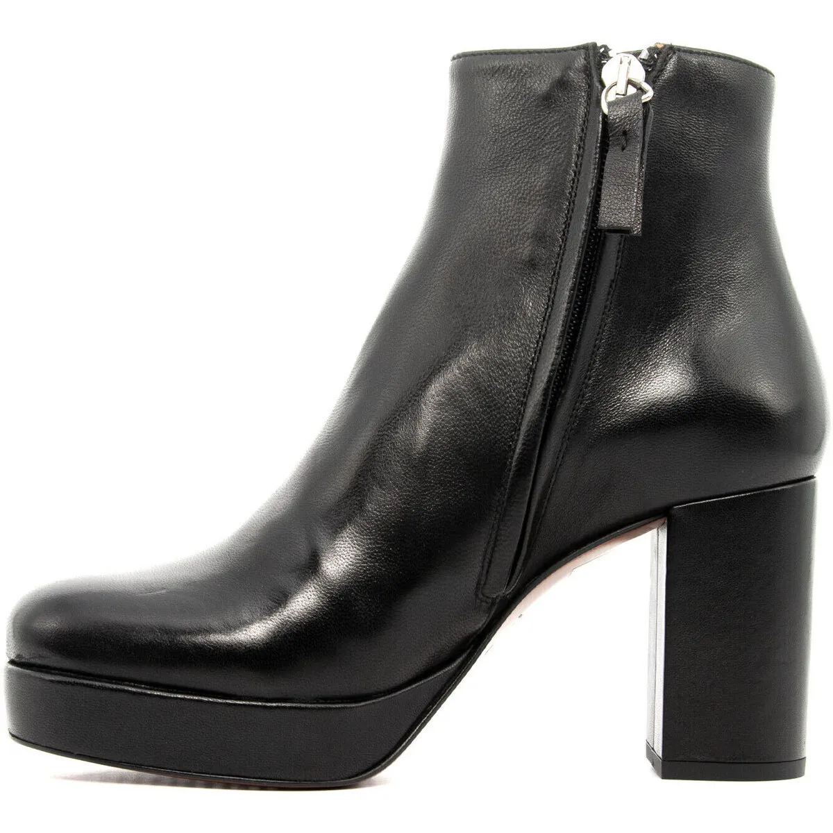 22388 PIATA NAPPA BLACK