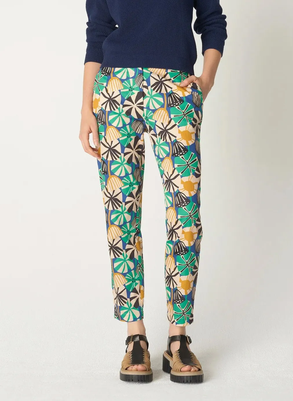 ACOTE Pantalón tobillero con estampado de flores en azul