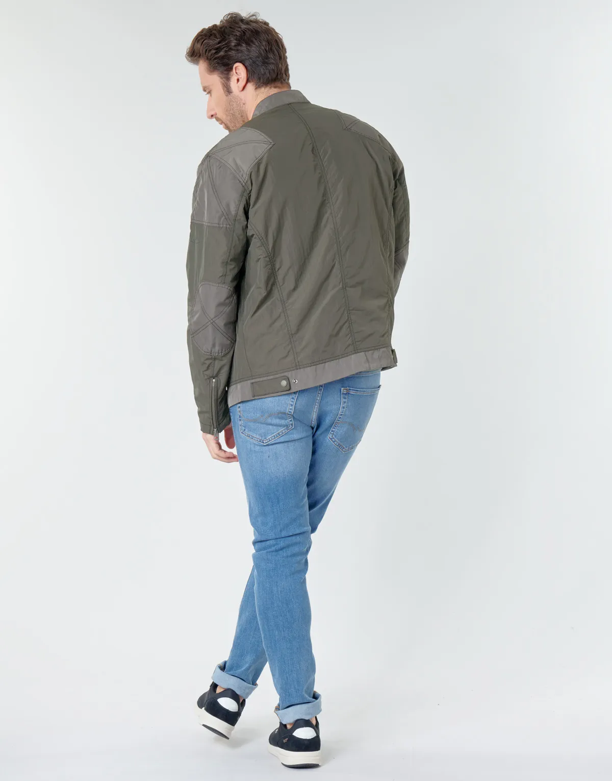 AIGLE