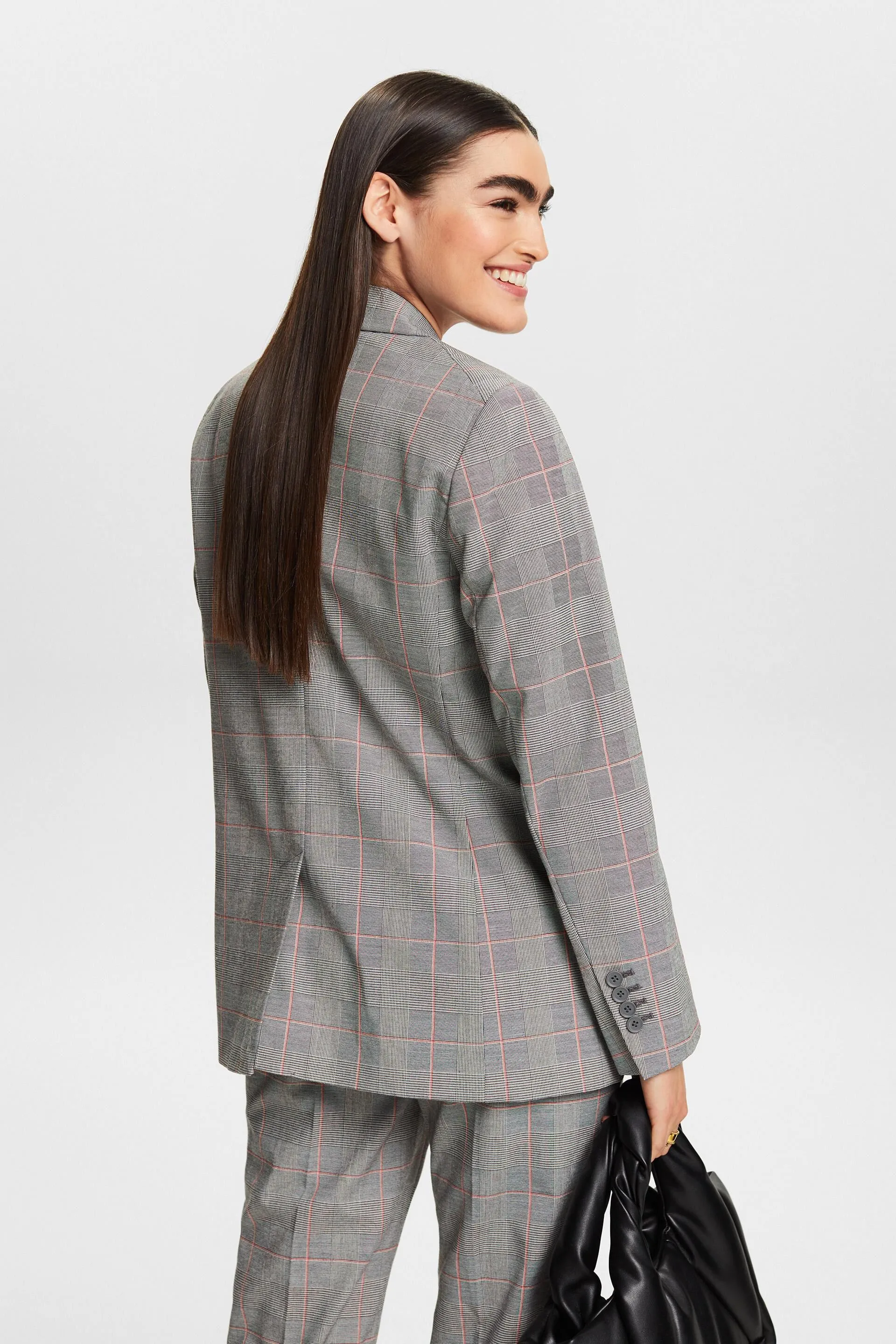 Blazer a cuadros con botonadura sencilla