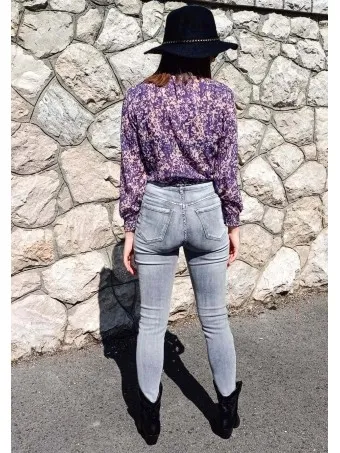 Blusa Flores ONAELA Morado