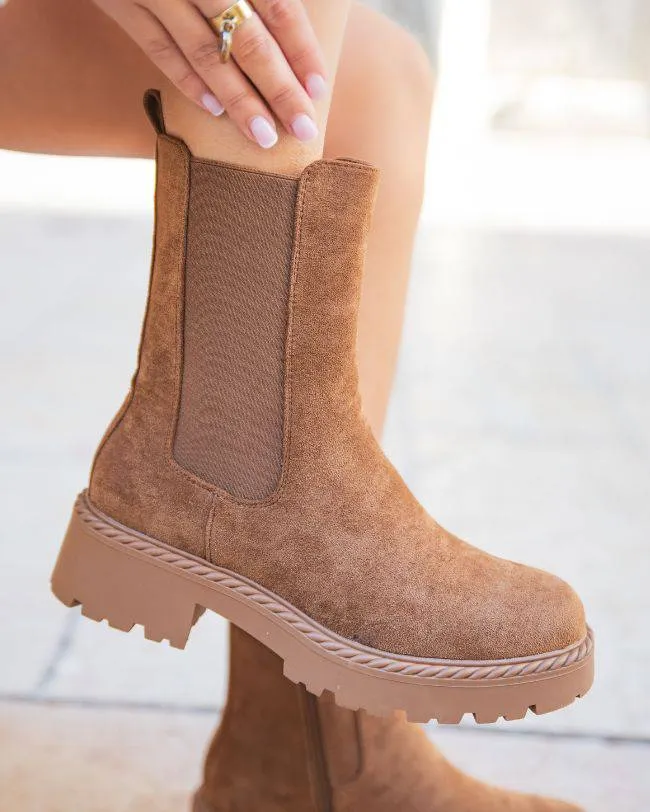 BOTINES DE MUJER ESTILO CHELSEA EN COLOR CAMEL  AMEL
