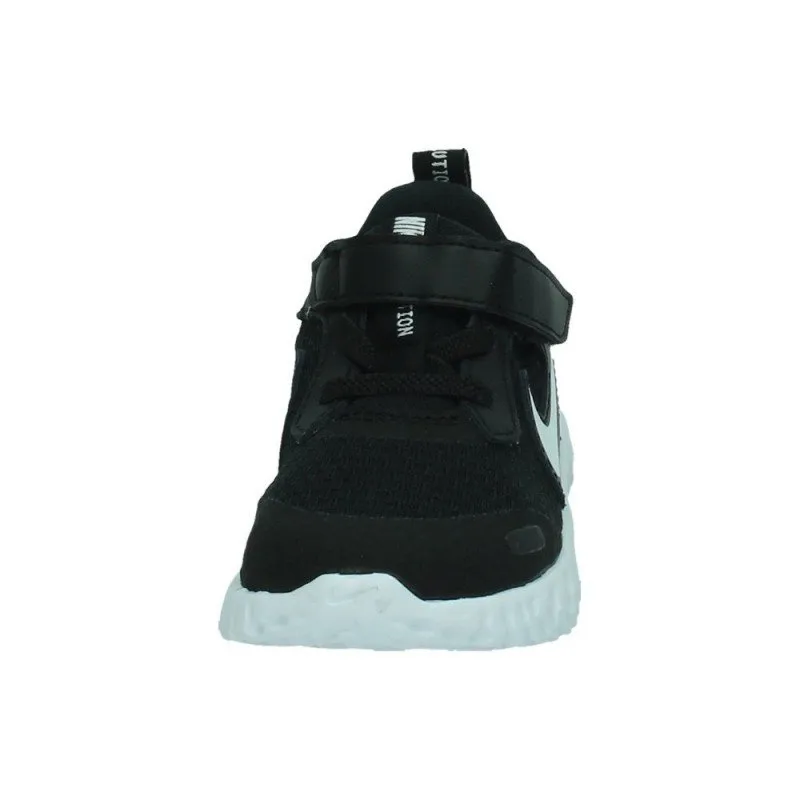 BQ5673 003 NIKE REVOLUTION 5 color NEGRO