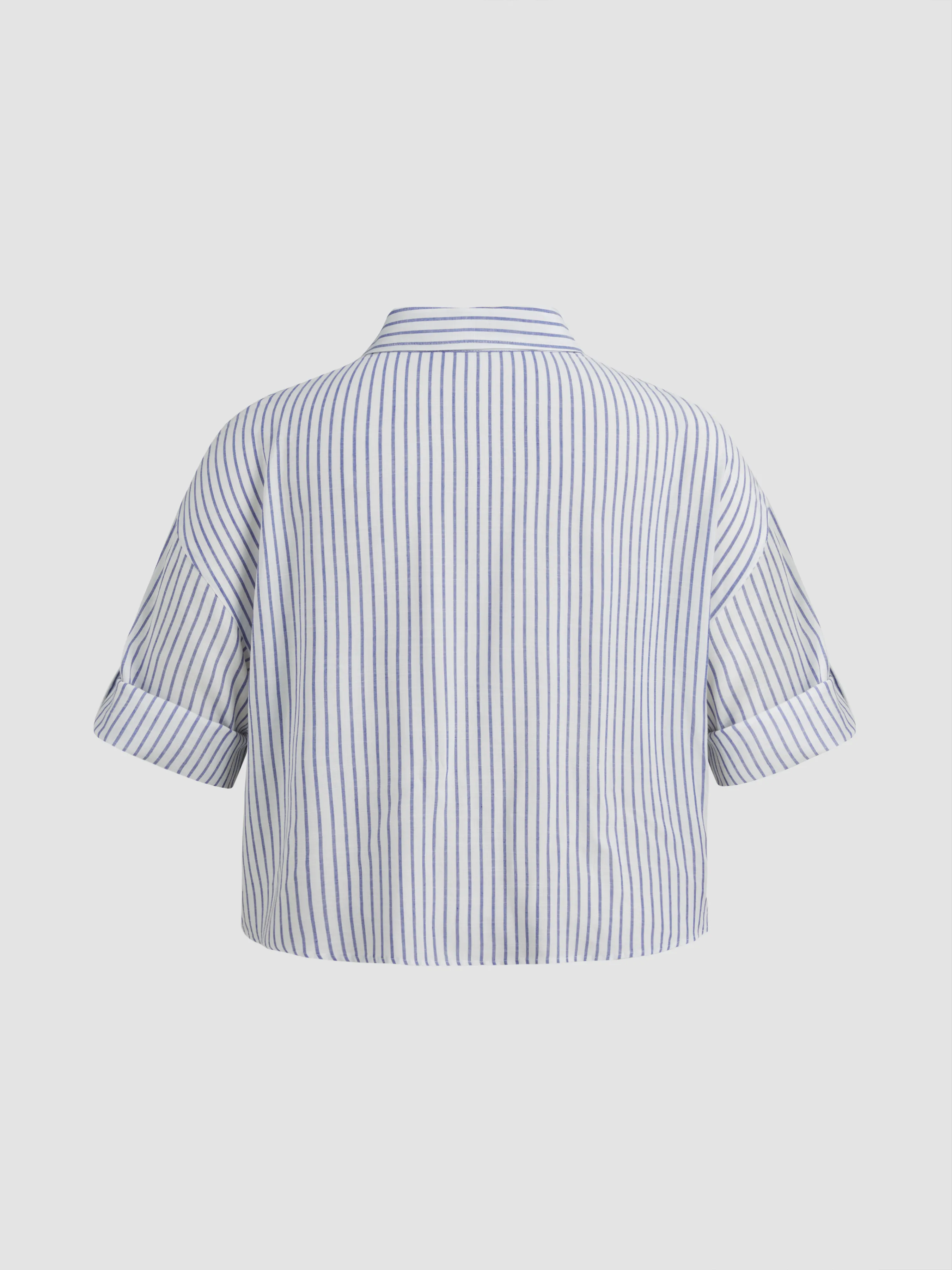 Camisa a rayas con cuello y manga media enrollable Curvy