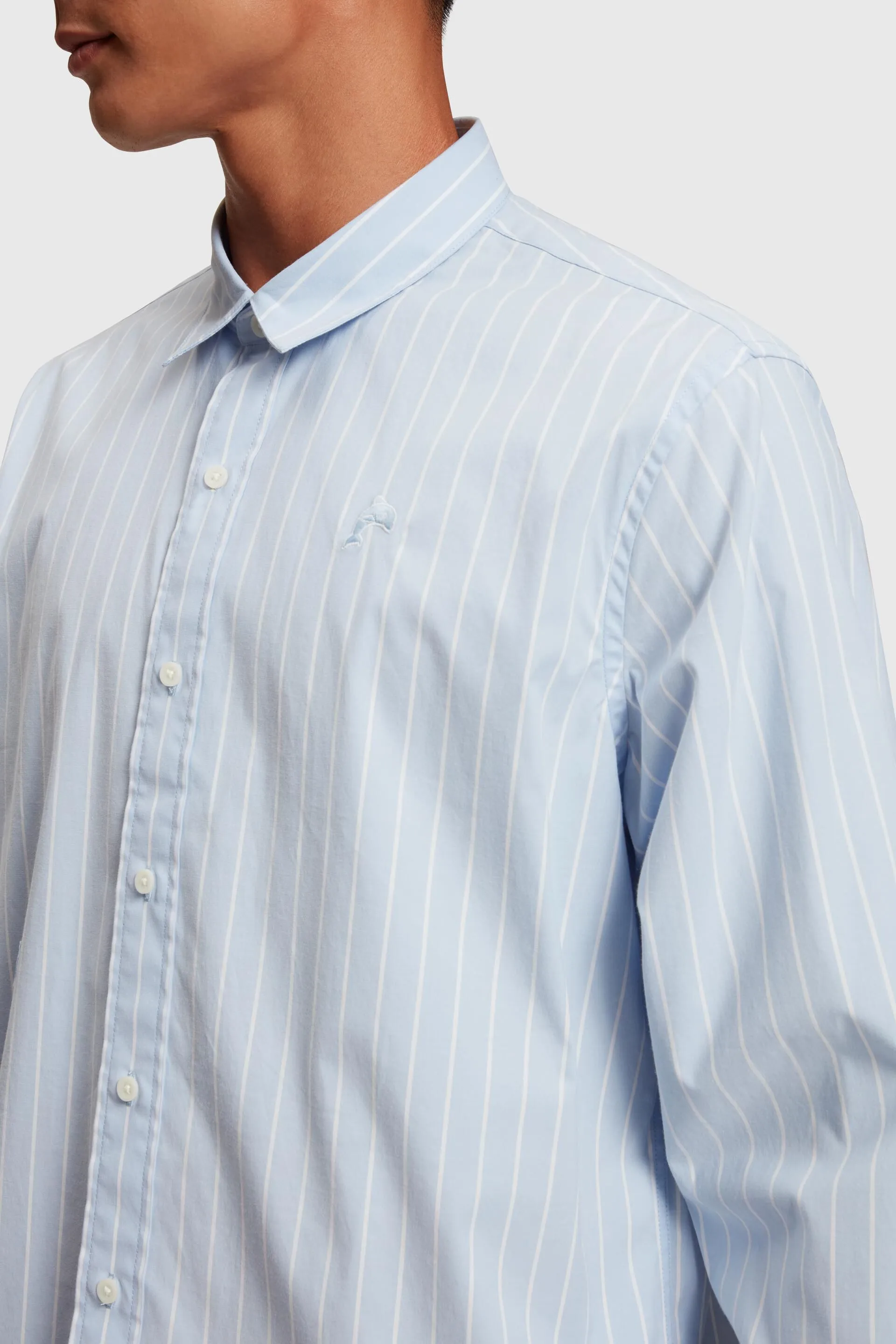 Camisa holgada de popelina con diseño a rayas