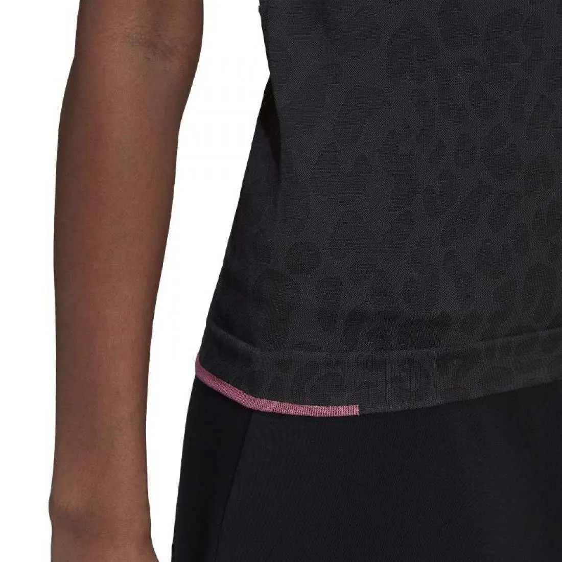 Camiseta Adidas Rich Mnisi Negro | Adidas