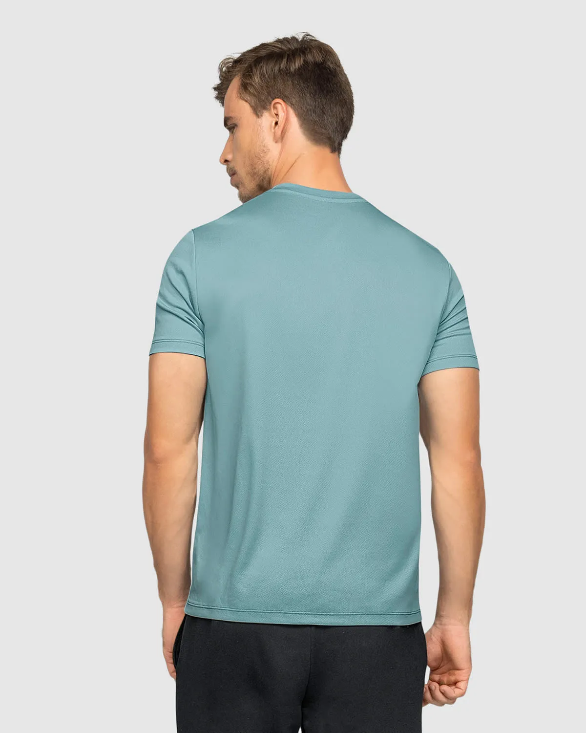 Camiseta deportiva masculina semiajustada de secado rápido