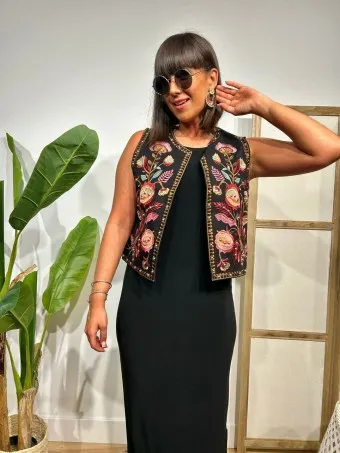 Chaleco Bordado Tachas RONACHY Negro