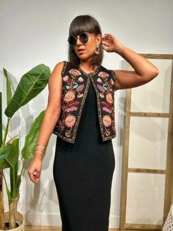 Chaleco Bordado Tachas RONACHY Negro