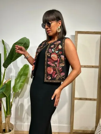 Chaleco Bordado Tachas RONACHY Negro