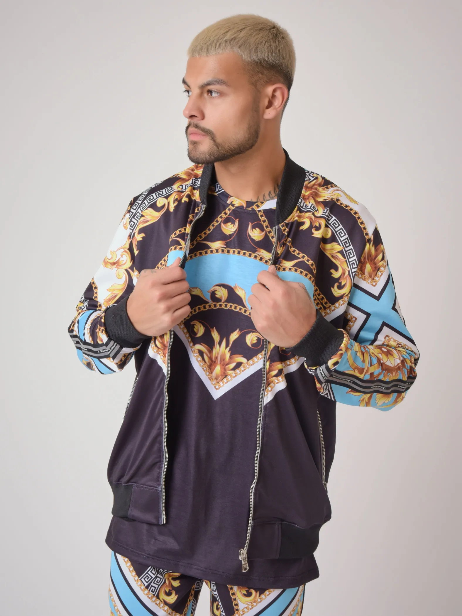 Chaqueta con cuello bomber 
