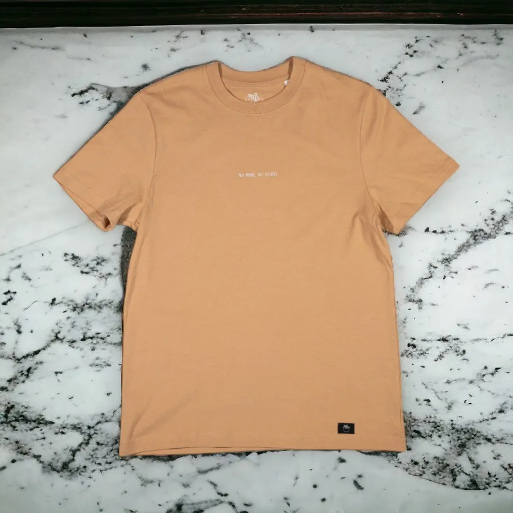Chela Clo – Camiseta Luck is on