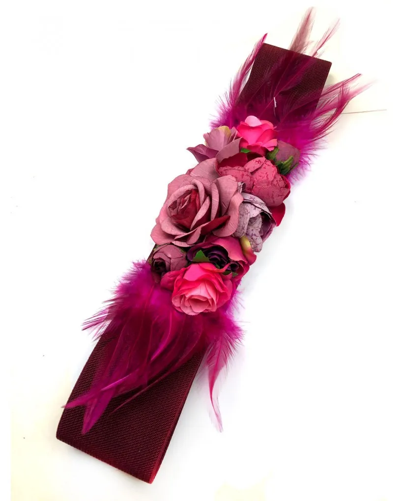 CINTURONES CON FLORES Y PLUMAS PARA LUCIR TU OUTFIT DE FIESTA