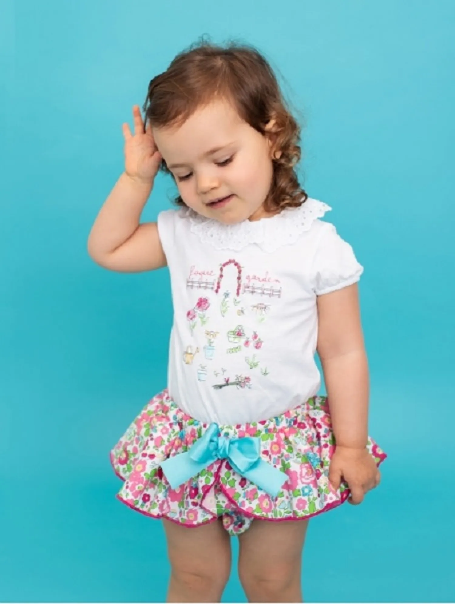 Conjunto para niña de foque Modelo Jardín