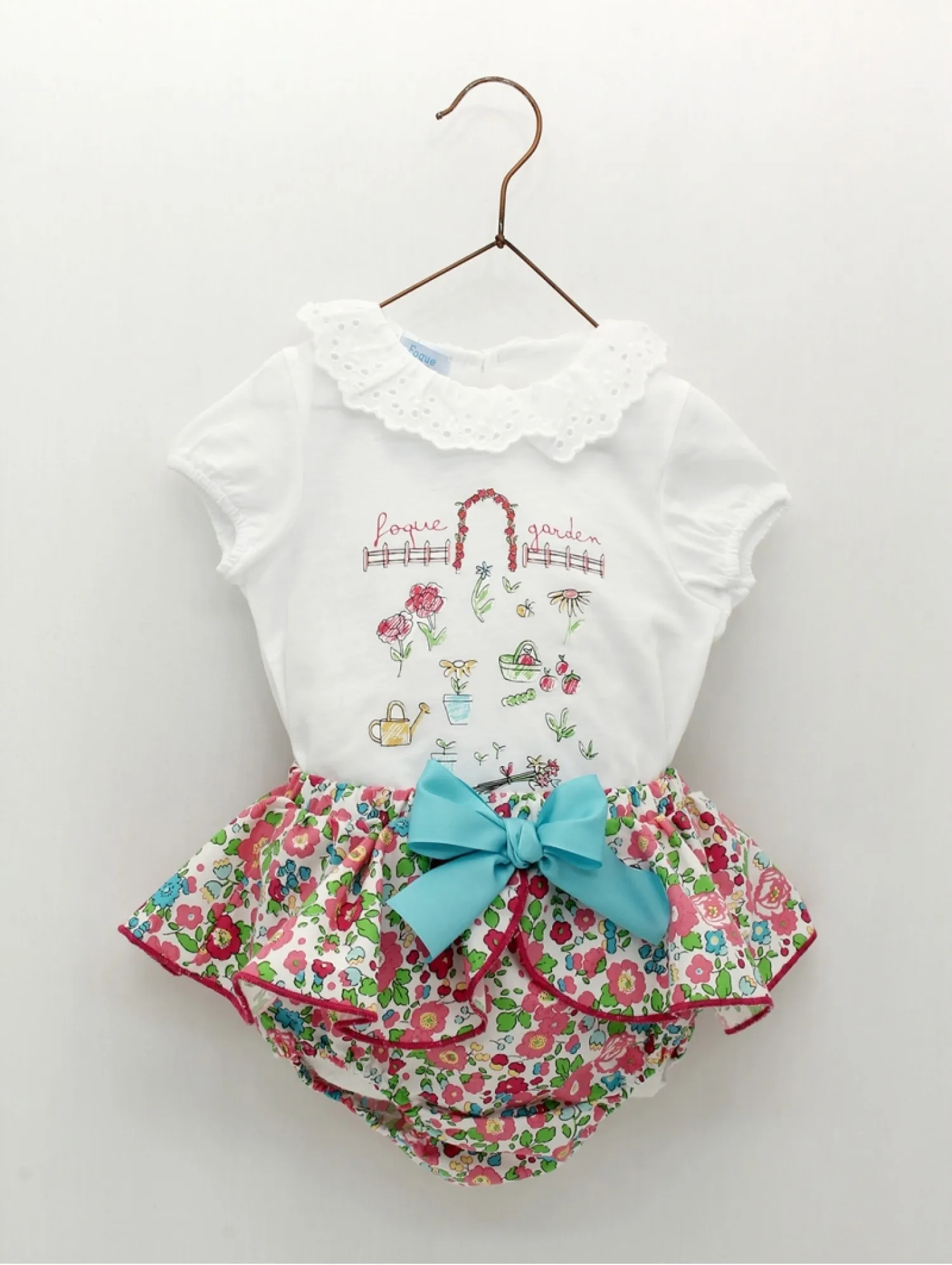 Conjunto para niña de foque Modelo Jardín