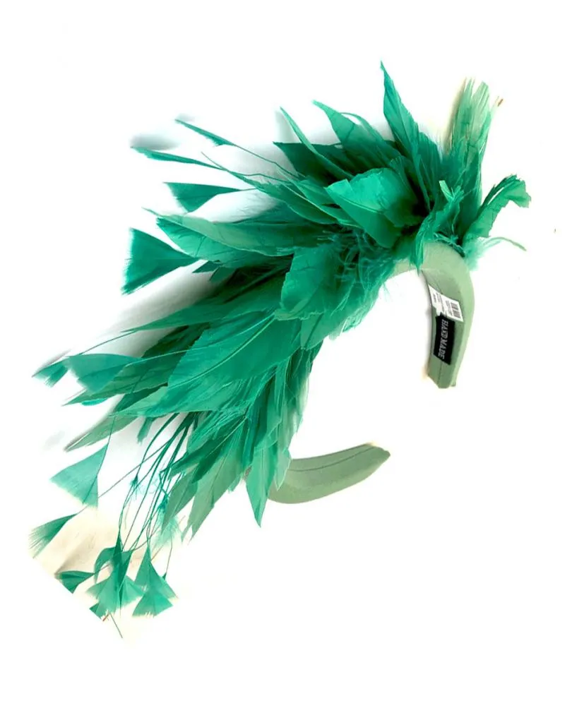 DIADEMAS VERDE AGUA CON PLUMAS PARA SER LA INVITADA PERFECTA
