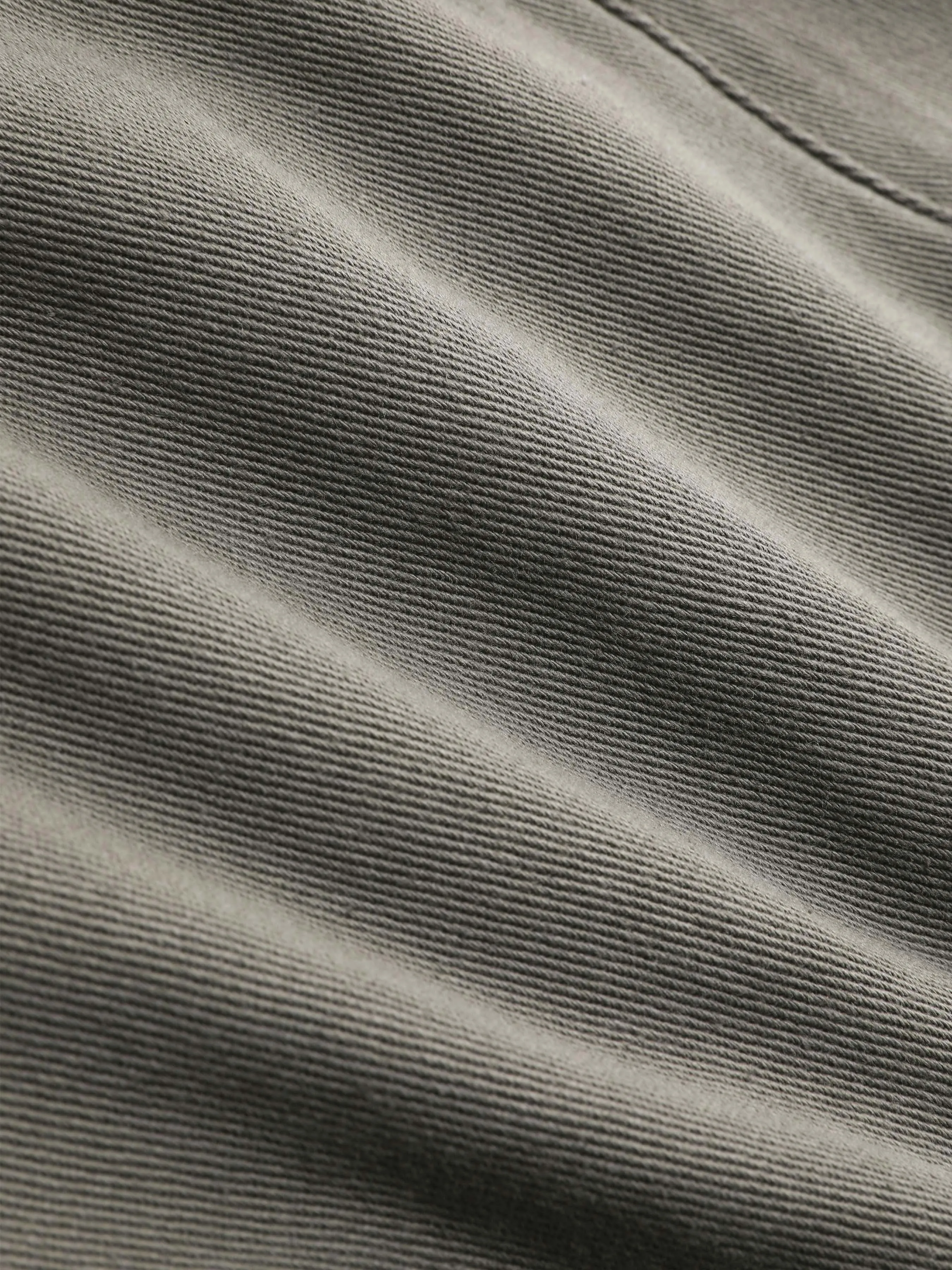 Mono vaquero ultra corto con bolsillo