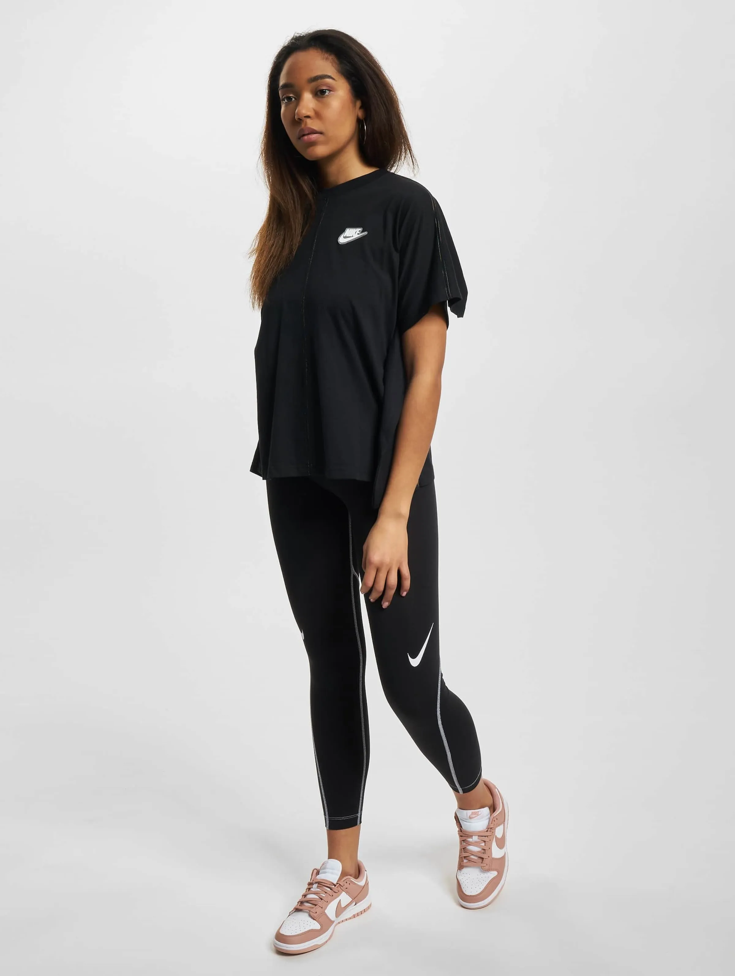 Nike W  Earth Day