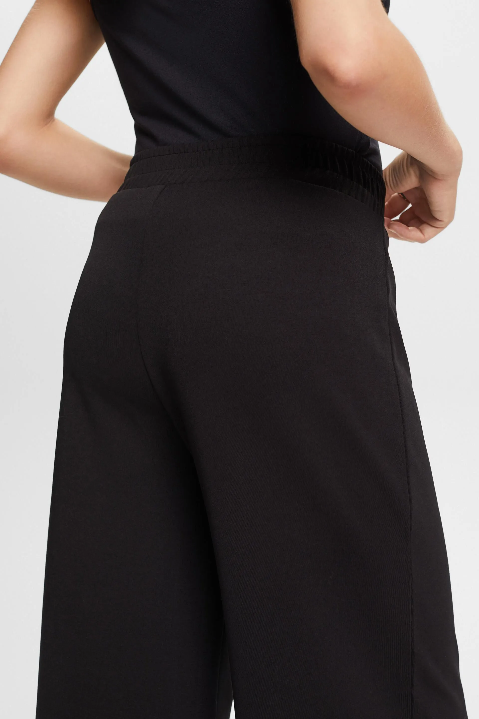 Pantalones de punto con pernera ancha