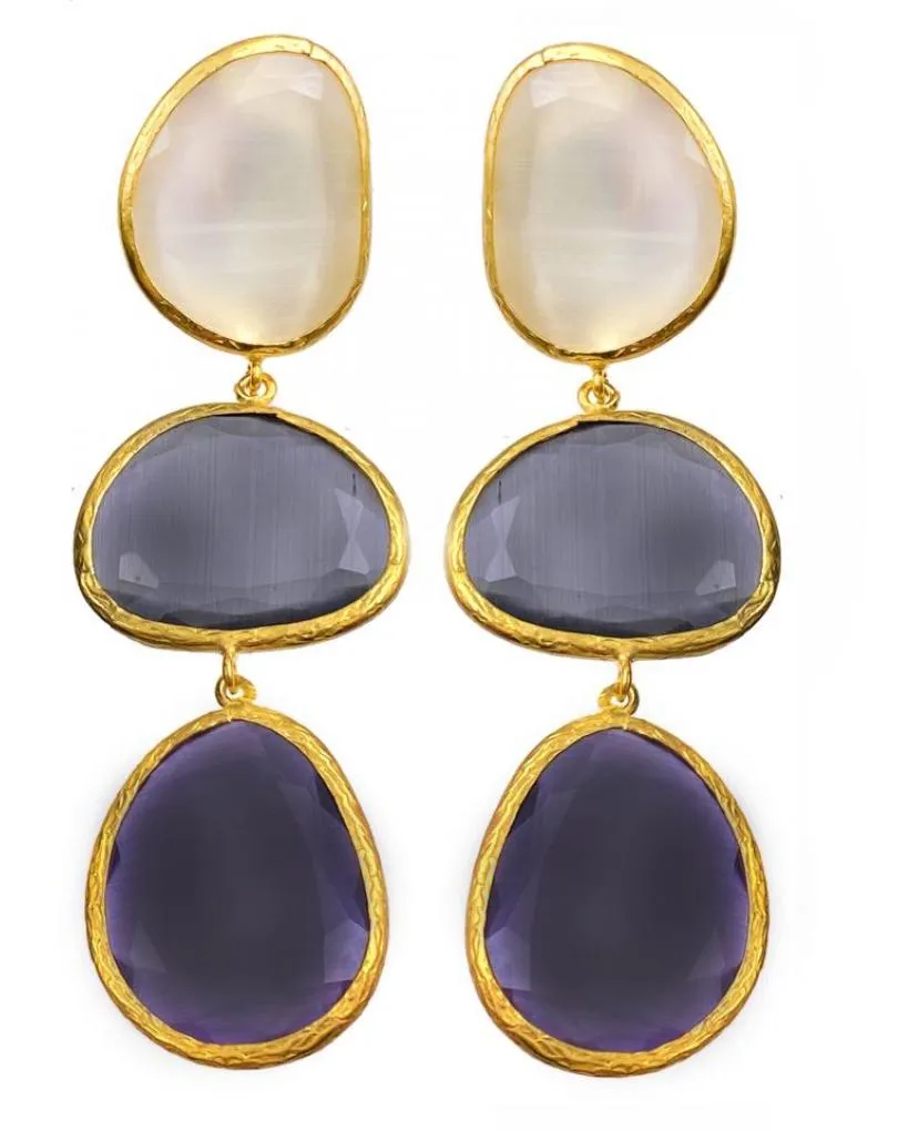 PENDIENTES LARGOS BLANCOS GRISES Y MORADOS PARA INVITADAS DE BODA