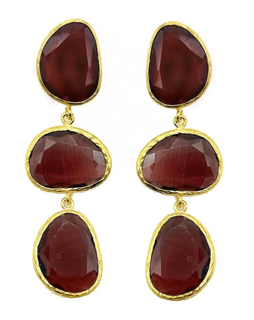 PENDIENTES MARRONES LARGOS QUE TRANSMITEN ELEGANCIA AL LOOK