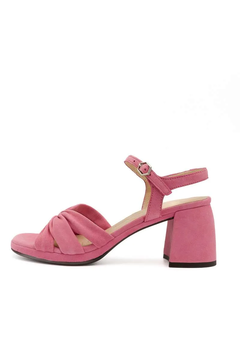 Sandalia color rosado de Wonders
