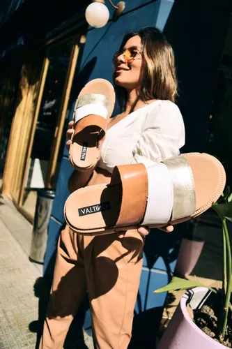 SANDALIA DE MUJER TRES TIRAS CóMODA MODA ECO CUERO ART215