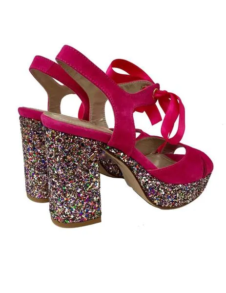 sandalia fucsia con plataforma glitter