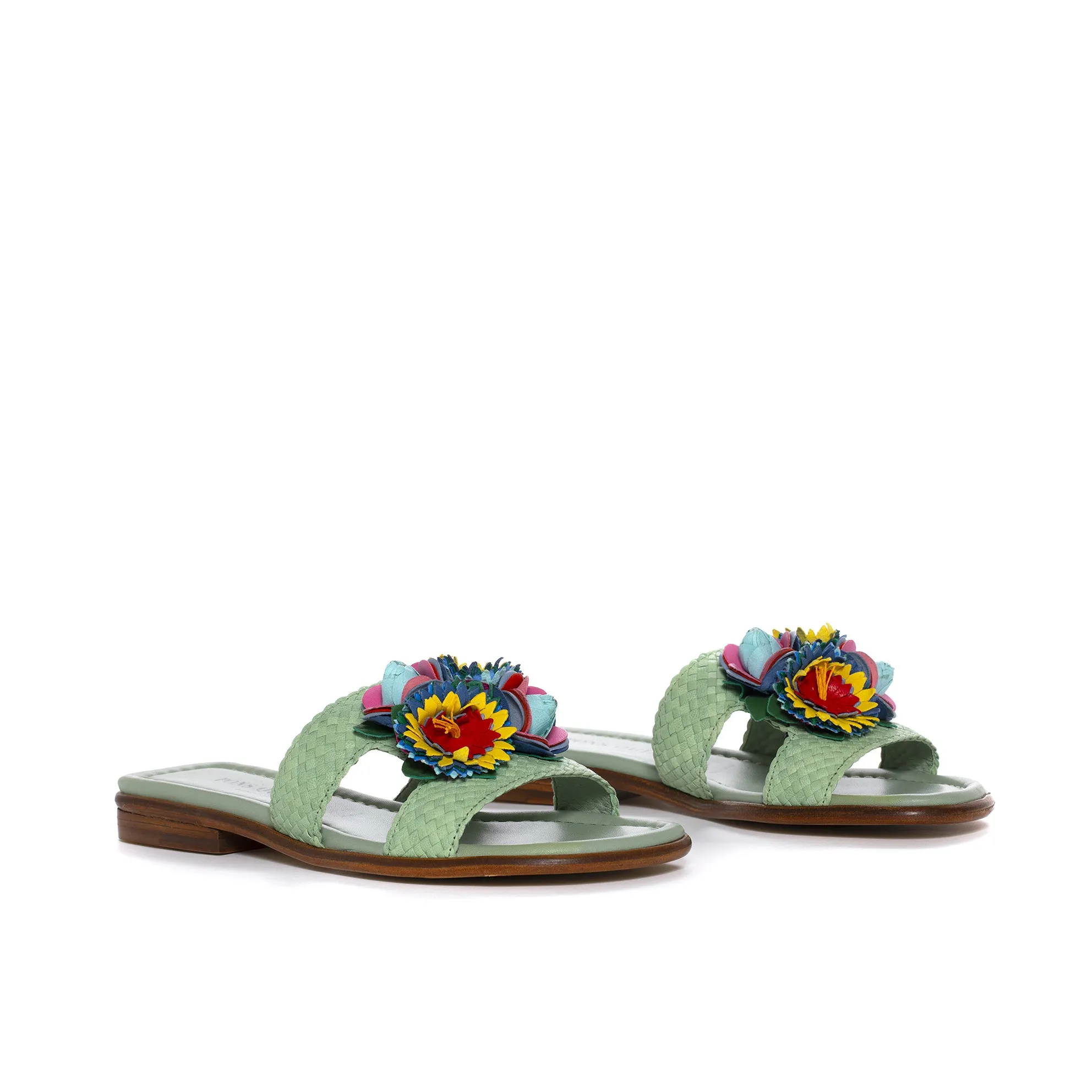 SANDALIA PLANA TINA WET PISTACHO