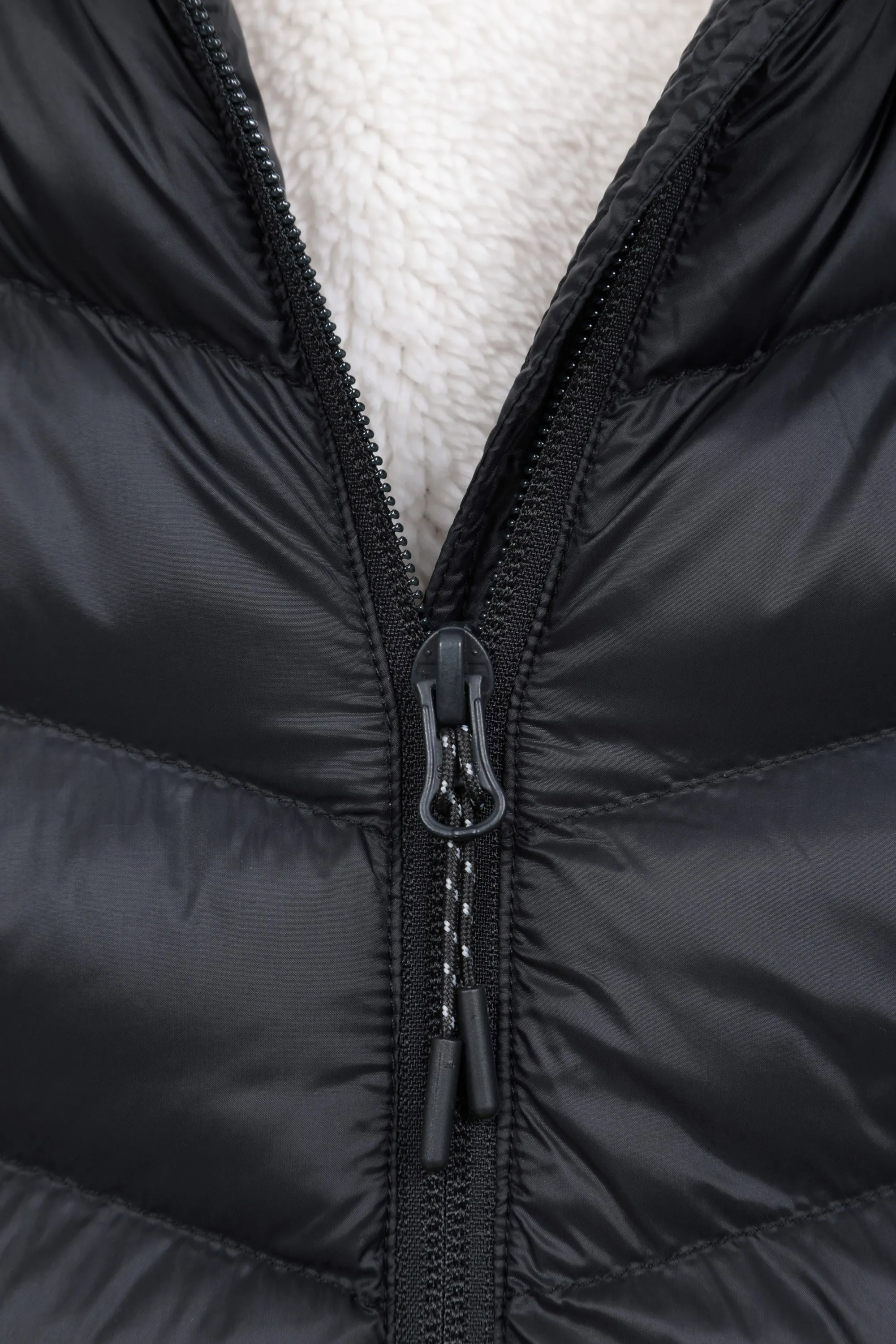 Seasons chaqueta acolchada con forro de piel para mujer