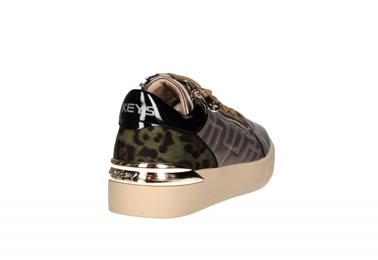 Sneaker Metalizado 2 Cremalleras Lados Acolchados Talon Camuflaje