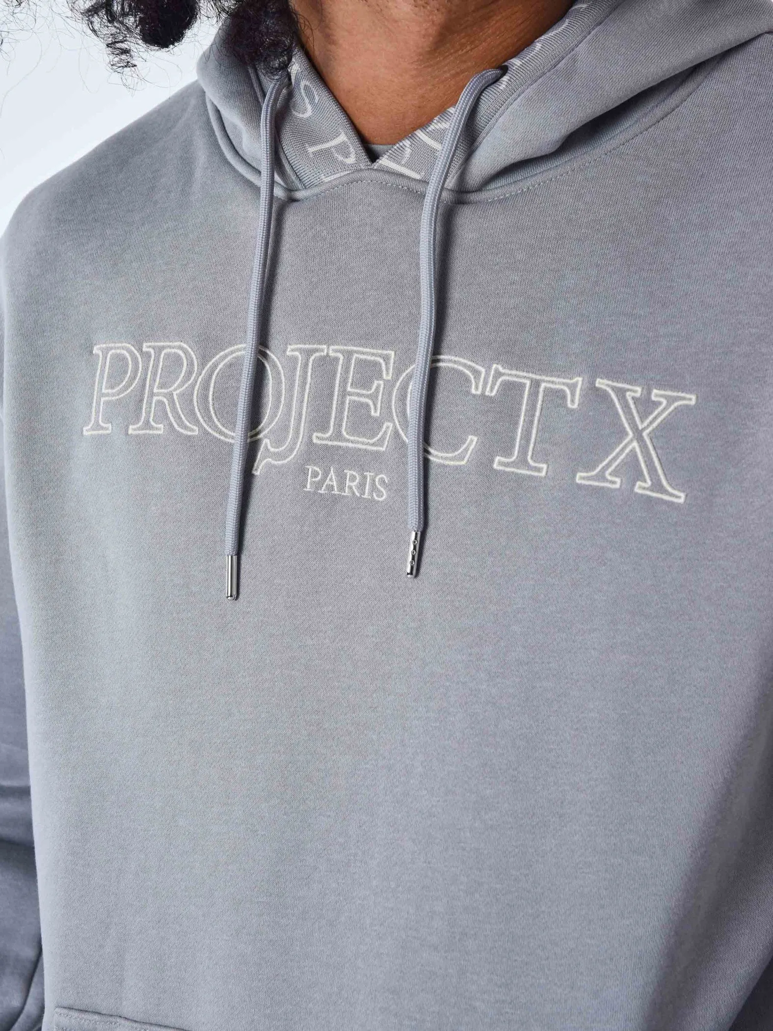 Sudadera con capucha bordada Contour