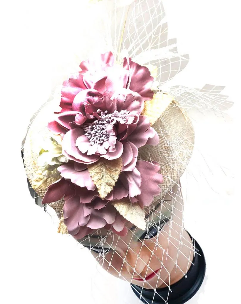 TOCADOS PARA BODAS ROSAS Y BLANCOS CON FLORES Y PLUMAS