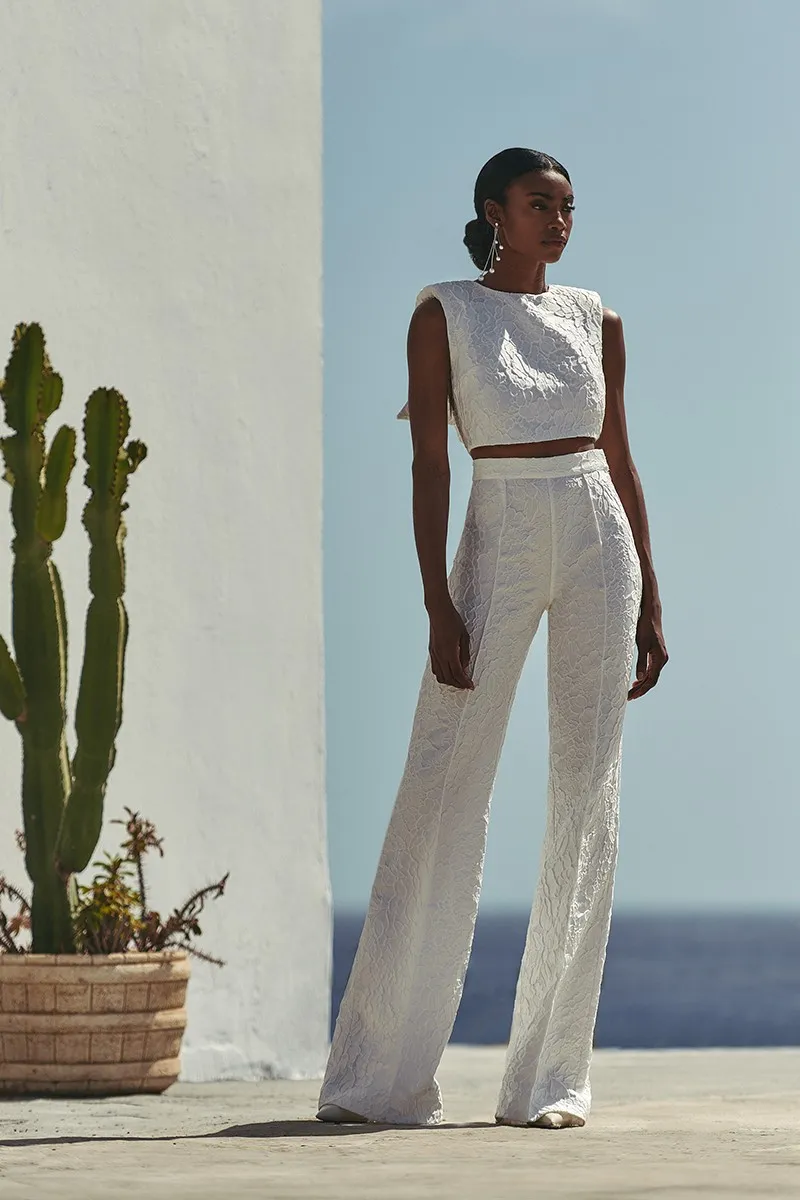 Top corto brocado blanco con lazo El Pilar