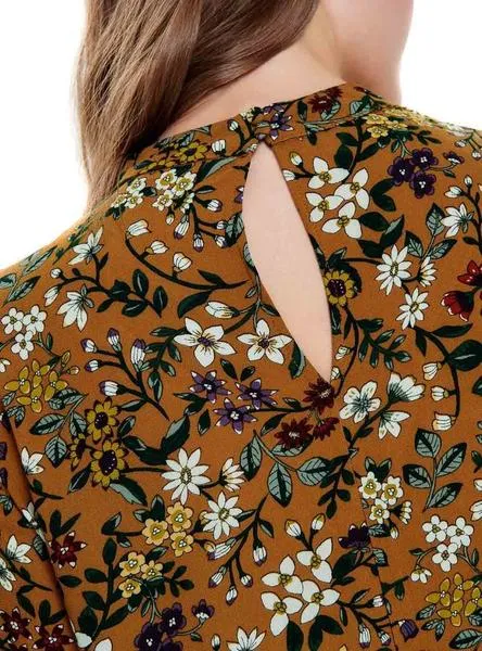 top only naomi marron para mujer