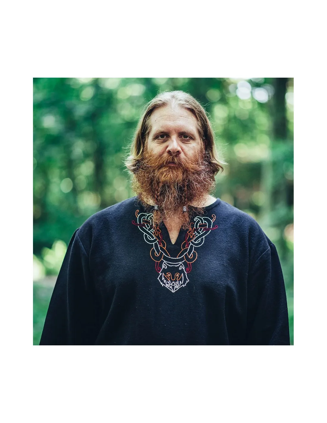 Túnica vikinga con bordados Freki, negra