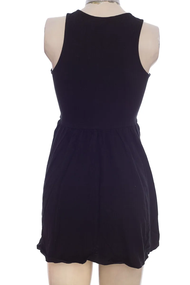 VESTIDO / ENTERIZO COLOR NEGRO  FOREVER 21
