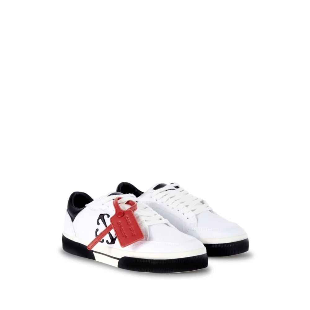 Zapatillas Blancas con Motivo de Flecha