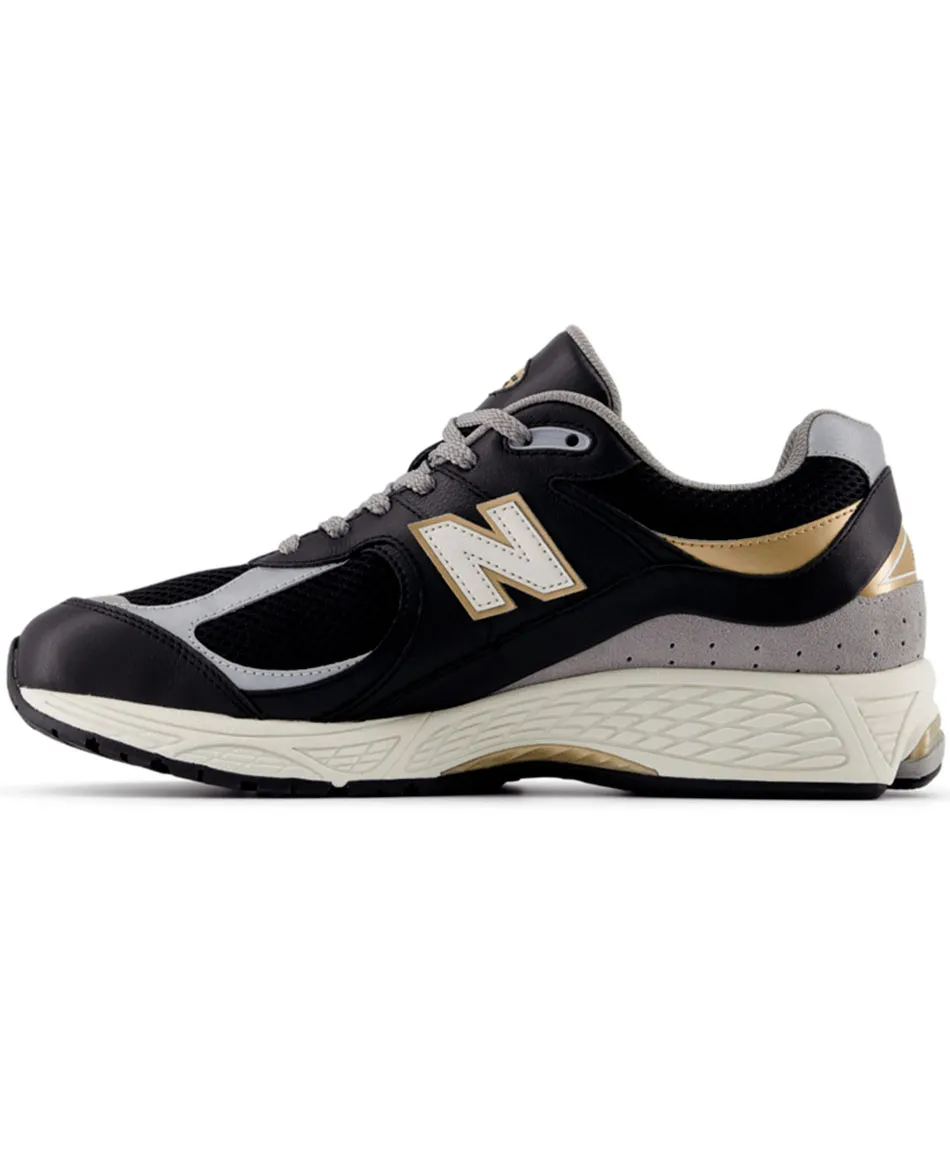 ZAPATILLAS NEW BALANCE 2002R LEATHER